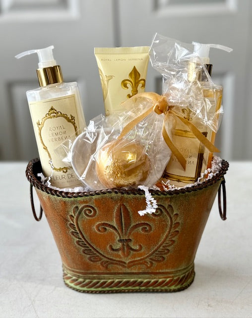 Fleur De Lis Royal Bath Set